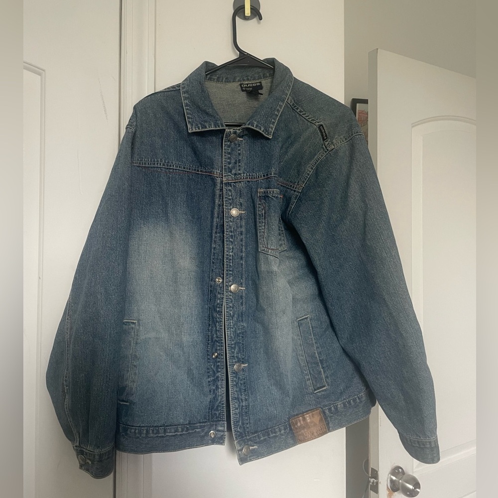 Vintage GUESS denim jacket size XL